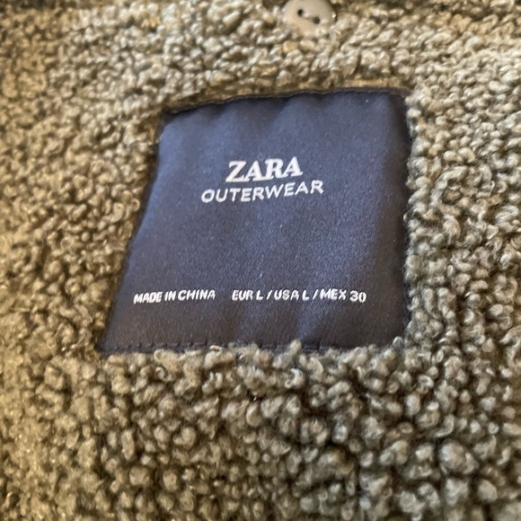 ZARA Green Utility Jacket with Black Trim - Picture 9 of 11